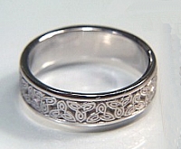 Custom Triangle Band