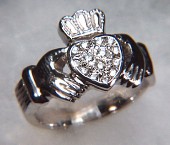 14KW medium claddagh ring with 14 diamond melee