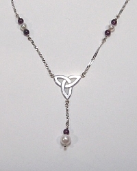 Custom Triangle Knot Y necklace with Garnet Beatd