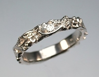 Sculpted Triangle &Thistle band 
